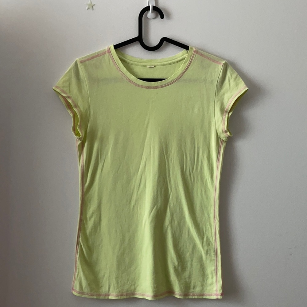 Short sleeve t-shirt